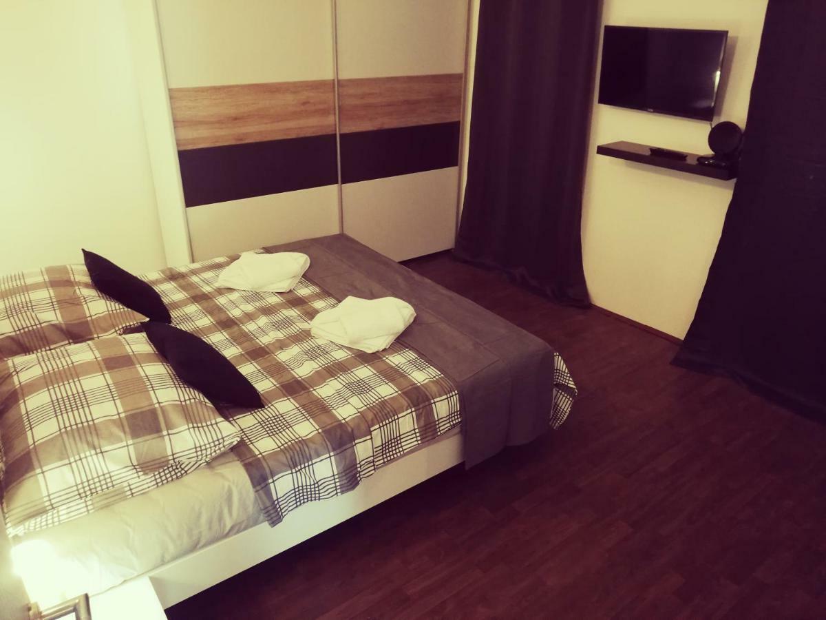 Apartmani Zdenka Savar-Maslina Екстер'єр фото